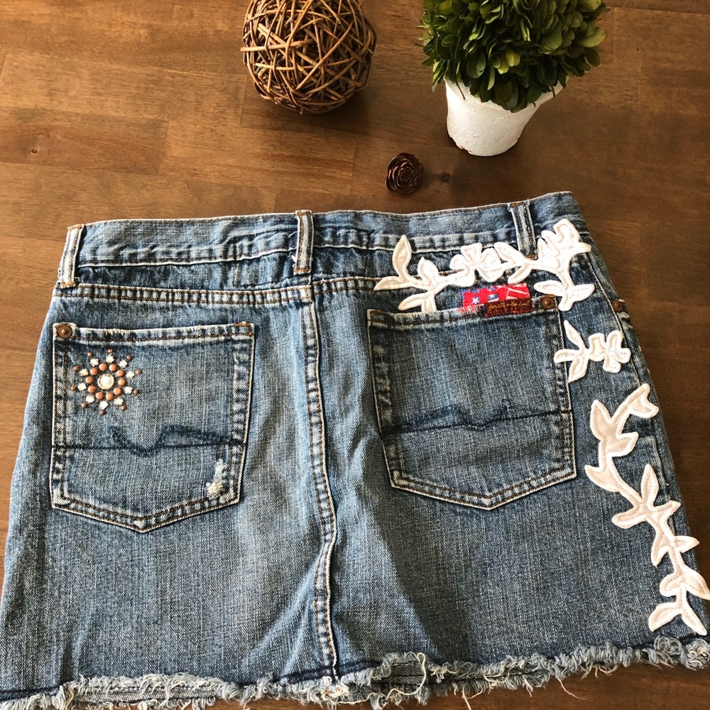 7 for all Mankind denim skirt ❤️